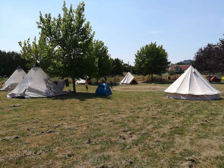 CAMPING DE VICHEREY ET DU HAUT SAINTOIS "LES CAPUCINES"