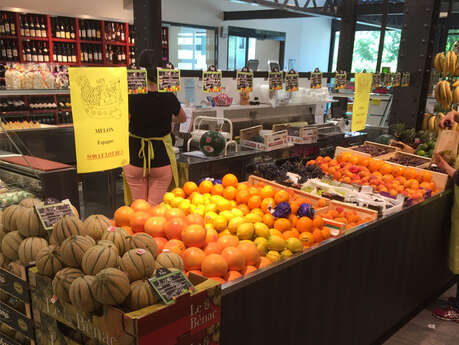 LES HALLES DE LA GRANDE FONTAINE