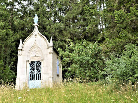 MONUMENT AUX MORTS DE LIFFOL-LE-GRAND