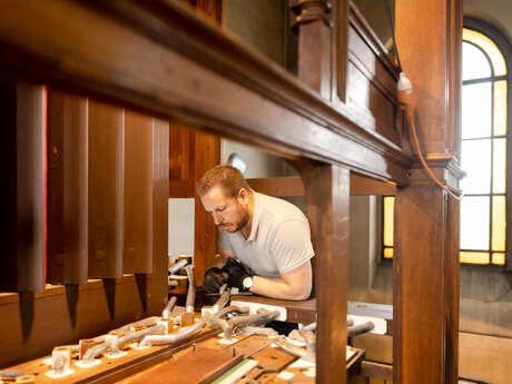 Découverte de l'atelier d'un facteur d'orgues