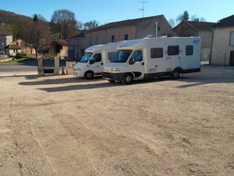 Aire de services et de stationnement de Landaville