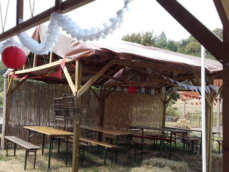 Village 1900 - Guinguette et course garçons de café