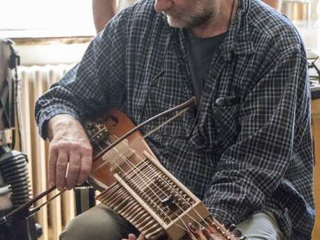 Luthier archetier Jean Claude Condi