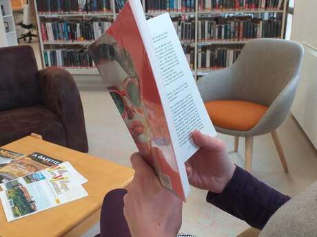 MÉDIATHÈQUE INTERCOMMUNALE DE MIRECOURT : BIBLIOTHÈQUE