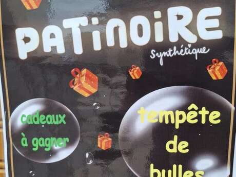 Soirée tempête de bulles et cadeaux à la patinoire de Noël