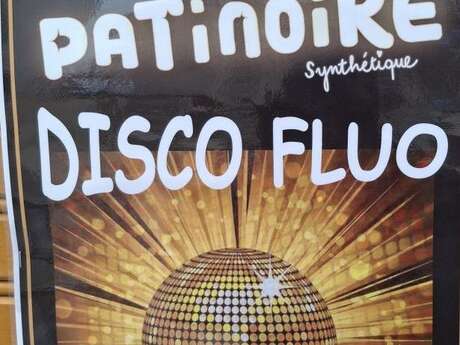 Soirée disco fluo à la patinoire de Noël