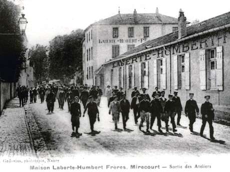 Visites accompagnées - Promenade au cœur de la lutherie et de l’archèterie