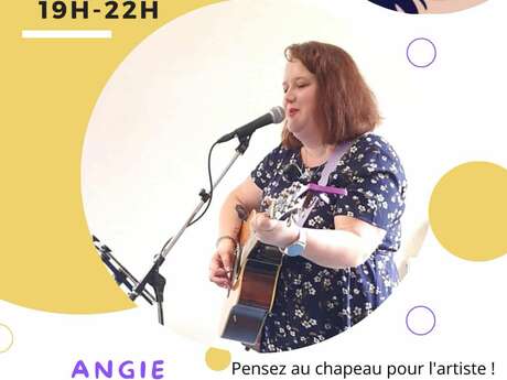 Angie présente : Moi, Ma guitare et vous à la Bruschetta à Viels-Maisons.