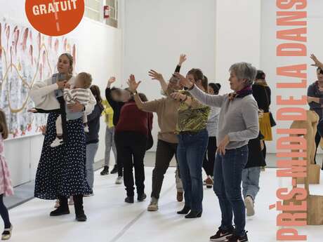Atelier danse dans les expositions avec ART21
