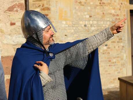 Visites guidées théâtralisées en français de l'Abbatiale Sts Pierre et Paul