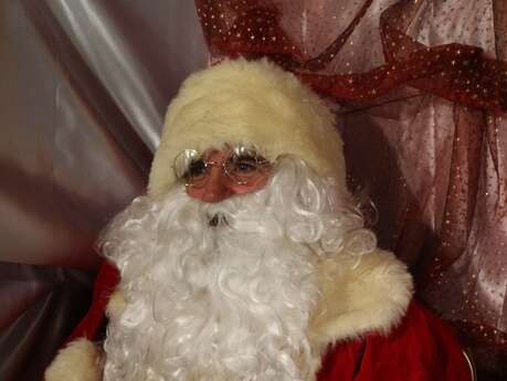 Santa Claus' official arrival