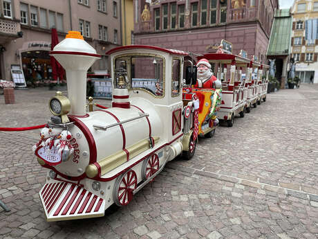 Fahrt mit dem kleinen Weihnachtszug