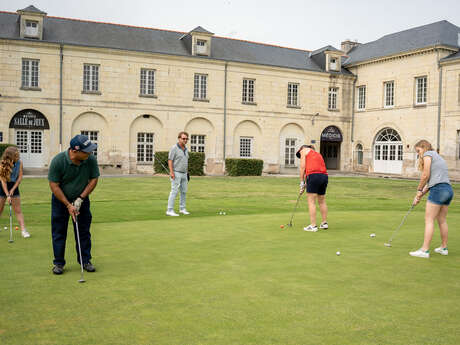 Golf en Famille au Domaine de Roiffé