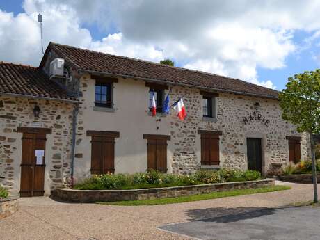 Marché traditionnel mensuel de Jourgnac