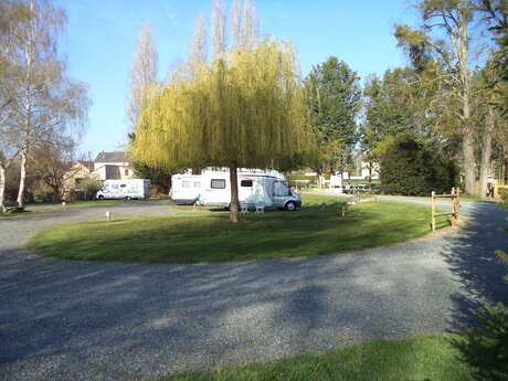 Aire d'accueil camping-car - Camping du Moulin de la Gassotte
