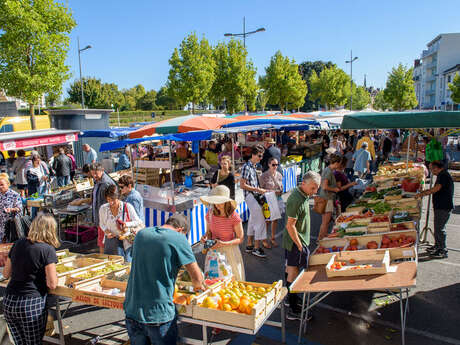 Marché Place des Carmes- Limoges