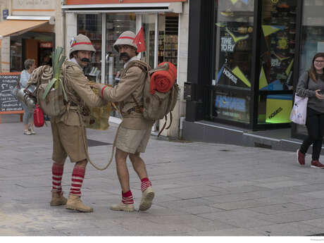 Arts de la rue: "Very Lost" par Les Etablissements Lafaille