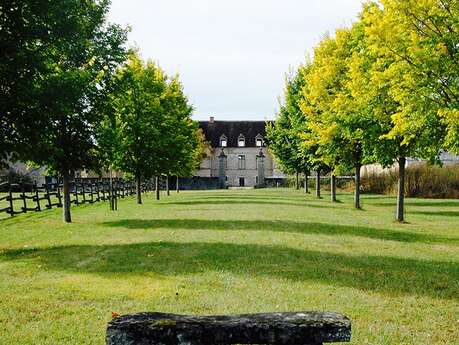 Château et Ferme de Châteaufer