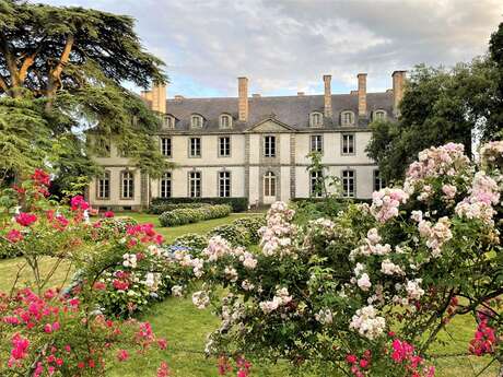 Promenade botanique au château de Loyat