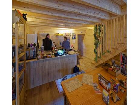 Au Café du Dragon Noir