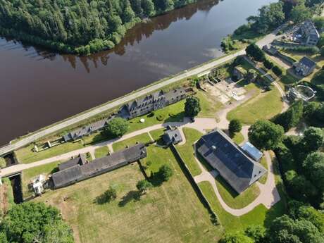 Banquet des Vaillants aux Forges de Paimpont Banquet des Vaillants aux Forges de Paimpont