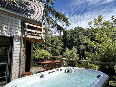 Les cabanes de Koad'dour - La Cabane dans les arbres avec spa