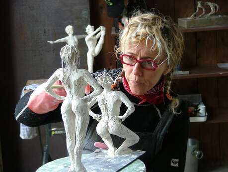 Sculpteuse - Atelier Galerie Catherine Bourdier Sculpteuse - Atelier Galerie Catherine Bourdier