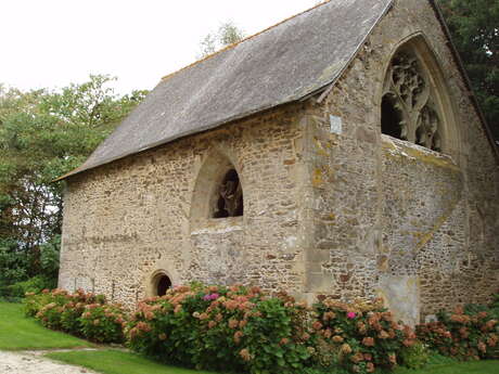 Manoir et Chapelle du Pinel