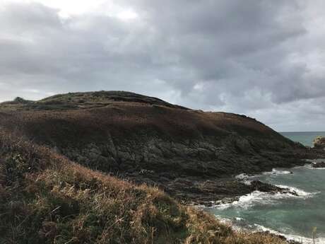 La Garde Guérin à travers sa faune sa flore et son histoire
