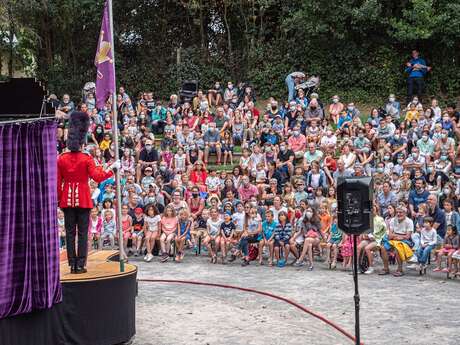 Spectacle "Guard save the queen"