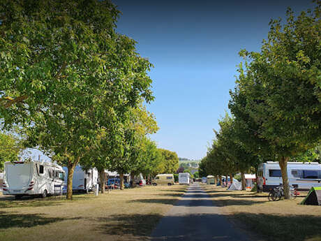 Aire du camping municipal Les Cours