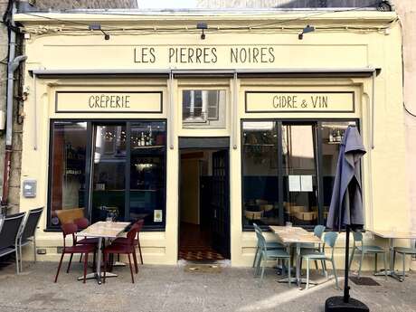 Les Pierres noires