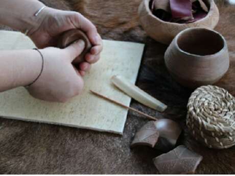 Atelier Poterie : le Néo au creux des mains