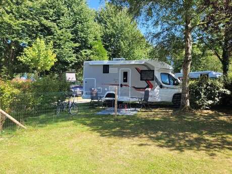 Aire du Camping des Cerisiers  - Guillac