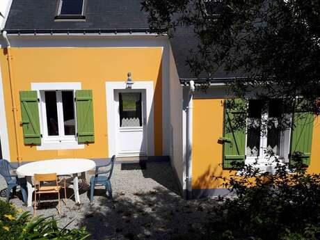 Maison confortable et lumineuse, à 5mn à pied de la plage, vue mer - BELLE ILE