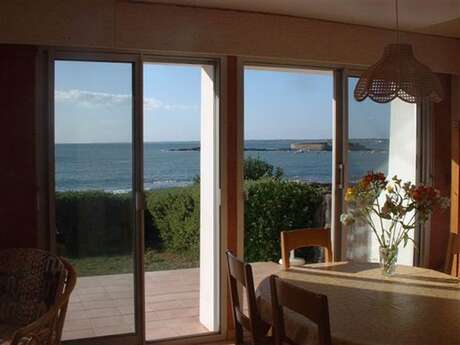 Grande maison confortable bord de mer, vue exceptionnelle