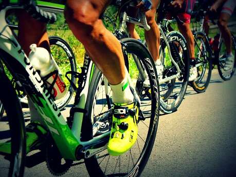 Courses cyclistes et fête de la musique