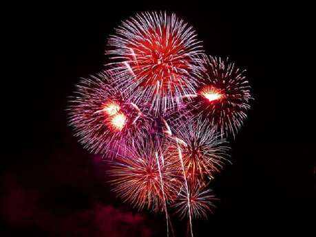 Feu d'artifice et soirée dansante à La Gacilly Feu d'artifice et soirée dansante à La Gacilly