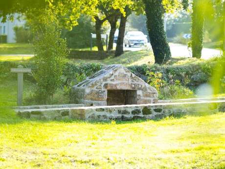 Fontaine, lavoir et calvaire de Croix Audran
