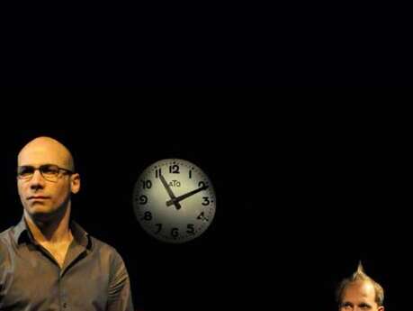 Saison Culturelle Montfort-sur-Meu - Humour - "Le 11/11/11, à 11h11, étonnant,non ?" Saison Culturelle Montfort-sur-Meu - Humour - "Le 11/11/11, à 11h11, étonnant,non ?"