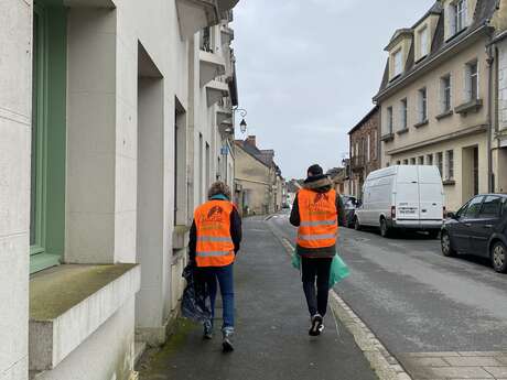 Balade ramassage des déchets "J'aime la nature propre"