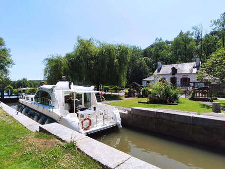 Cris Boat - Location de Bateau sans permis