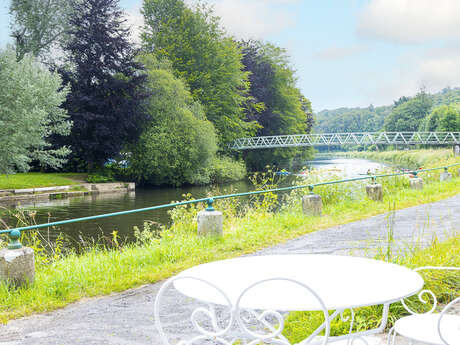 Les Berges de L'Oust Les Berges de L'Oust