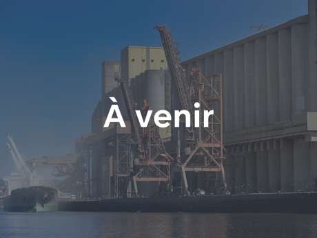 The port of Rouen by boat