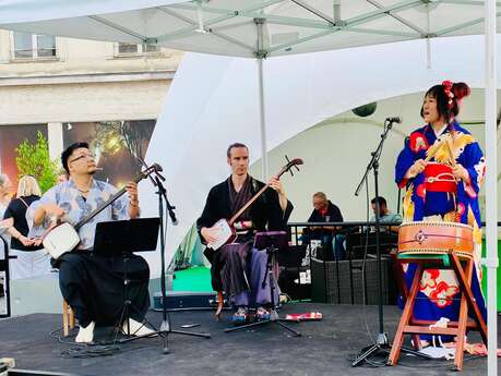 Salon international de l'Aquarelle : Concert du groupe Zeppin
