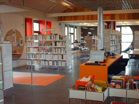 Médiathèque et cyber-base Au fil des mots