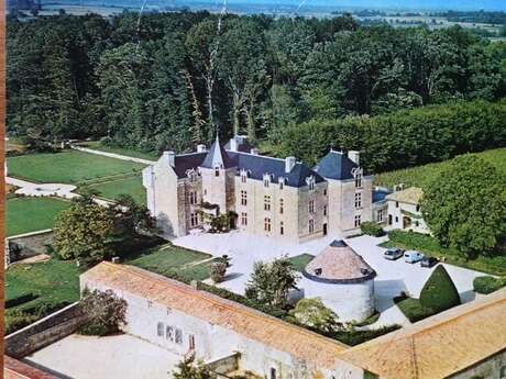 Découverte du château de Régné