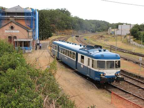 Découverte de la Vallée de la Creuse en Autorail
