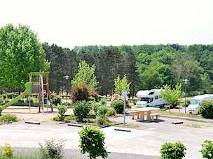 Aire d'accueil camping-car d'Oradour-sur-Glane