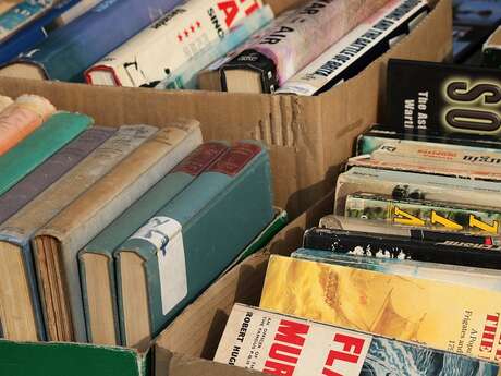 Vente de livres de la médiathèque
